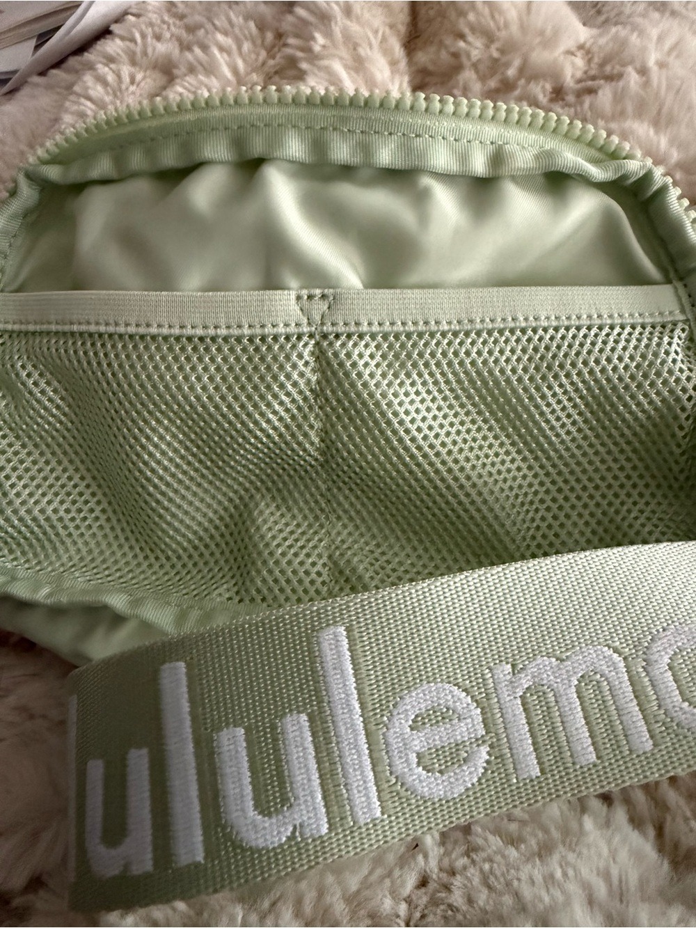 LULULEMON EVERYWHERE BELT BAG WITH LONG STRAP 1L - Picture 12 of 16